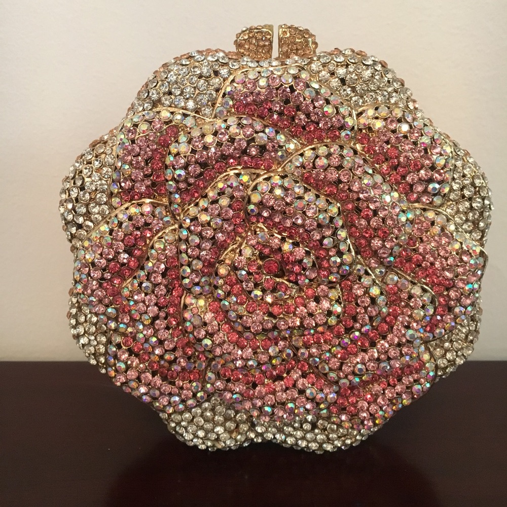 Rose shaped clutch with jewels and removable strap